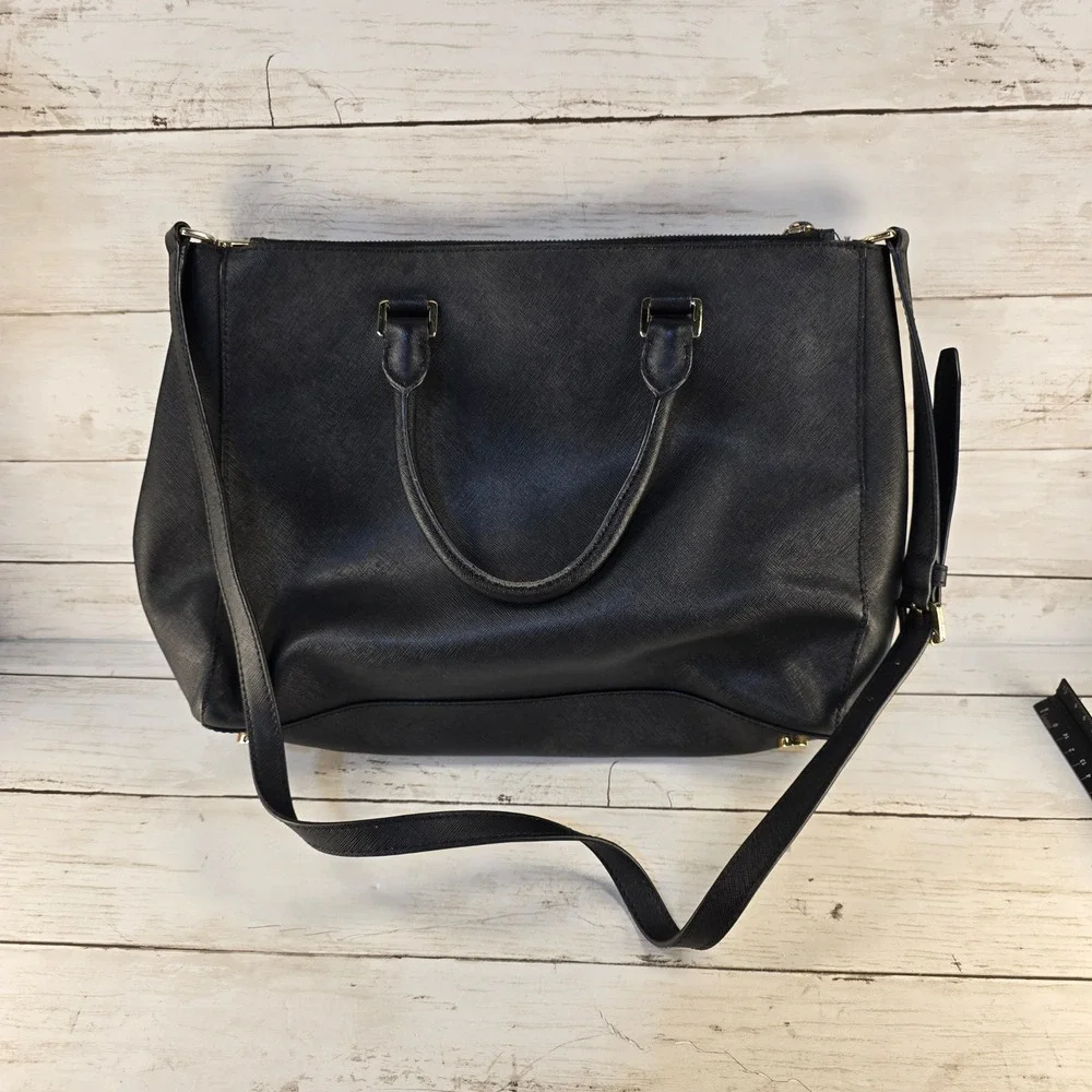 Michael Kors Savannah Satchel Black Saffiano Leather Gold Hardware Tote Bag